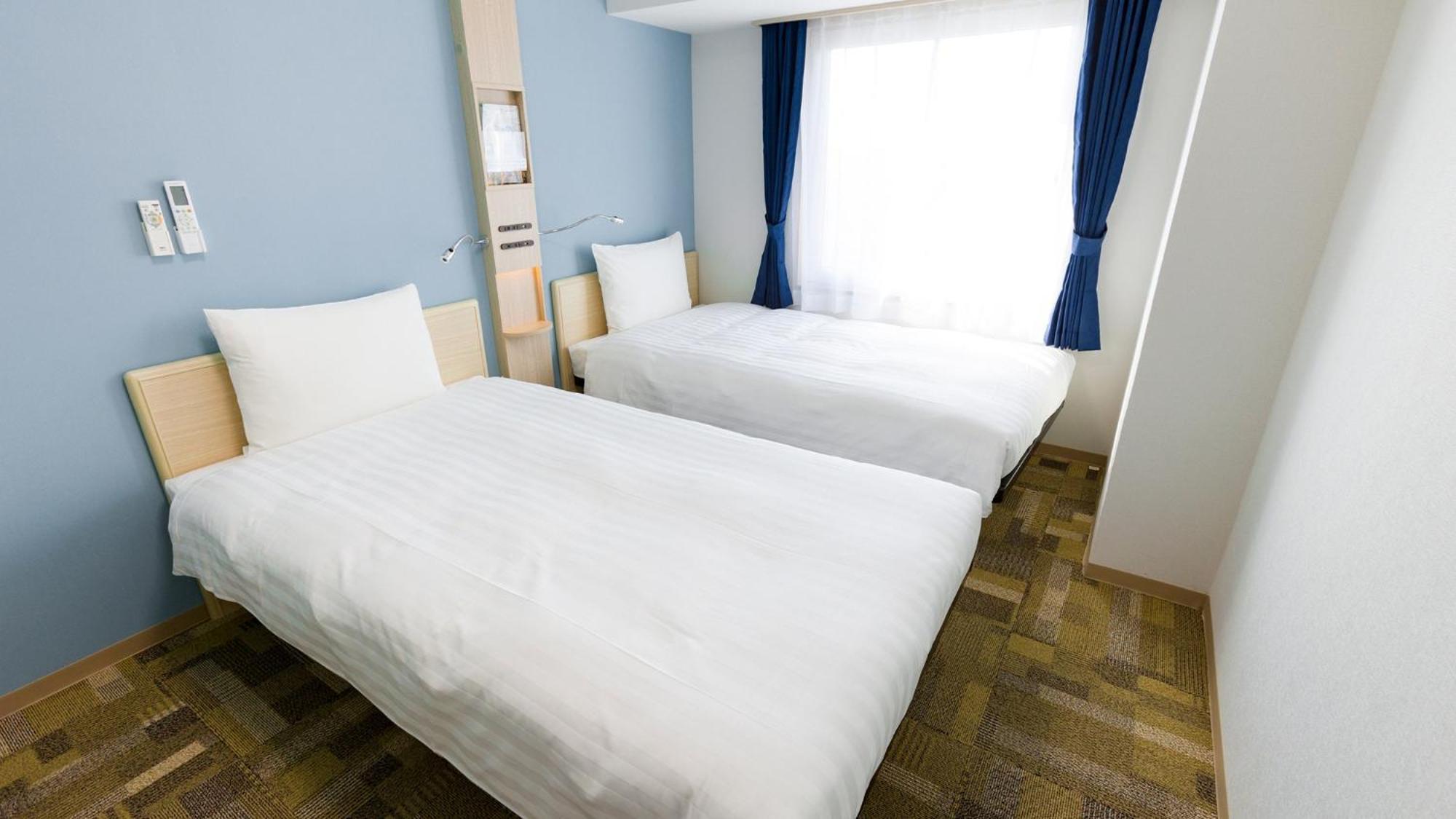 Toyoko Inn Tokuyama-Eki Kita-Guchi Shunan Chambre photo